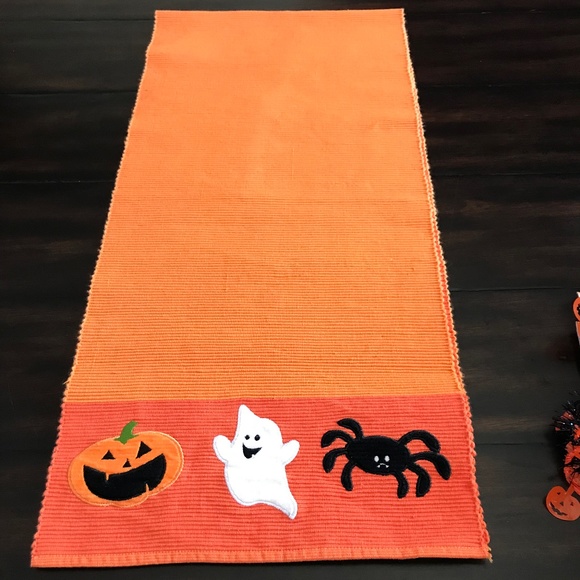 Orange Table Runner Pumpkin Ghost Spider - Picture 1 of 4